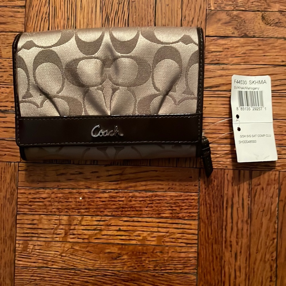 NWT - Coach Wallet